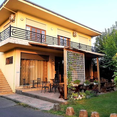 Hotel Vila Giorgio Shkodër Esterno foto
