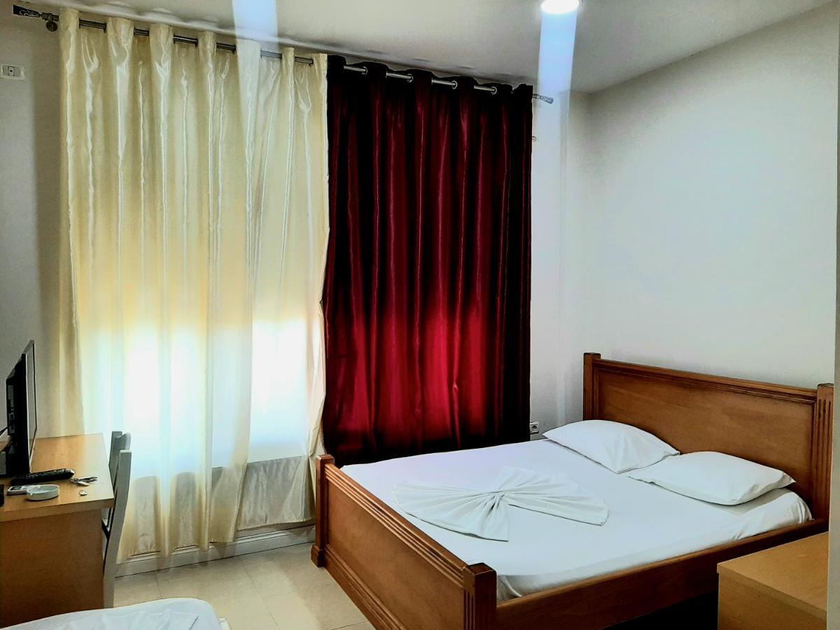 Hotel Vila Giorgio Shkodër Esterno foto