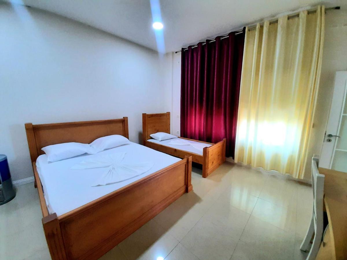 Hotel Vila Giorgio Shkodër Esterno foto
